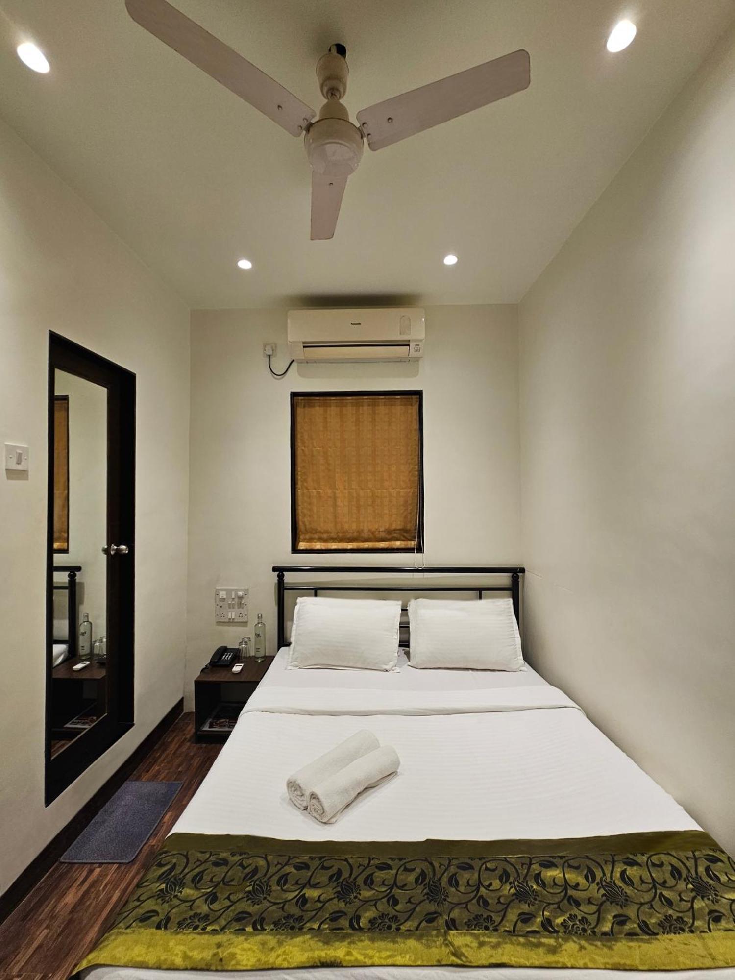 Hotel Kumkum Βομβάη Εξωτερικό φωτογραφία